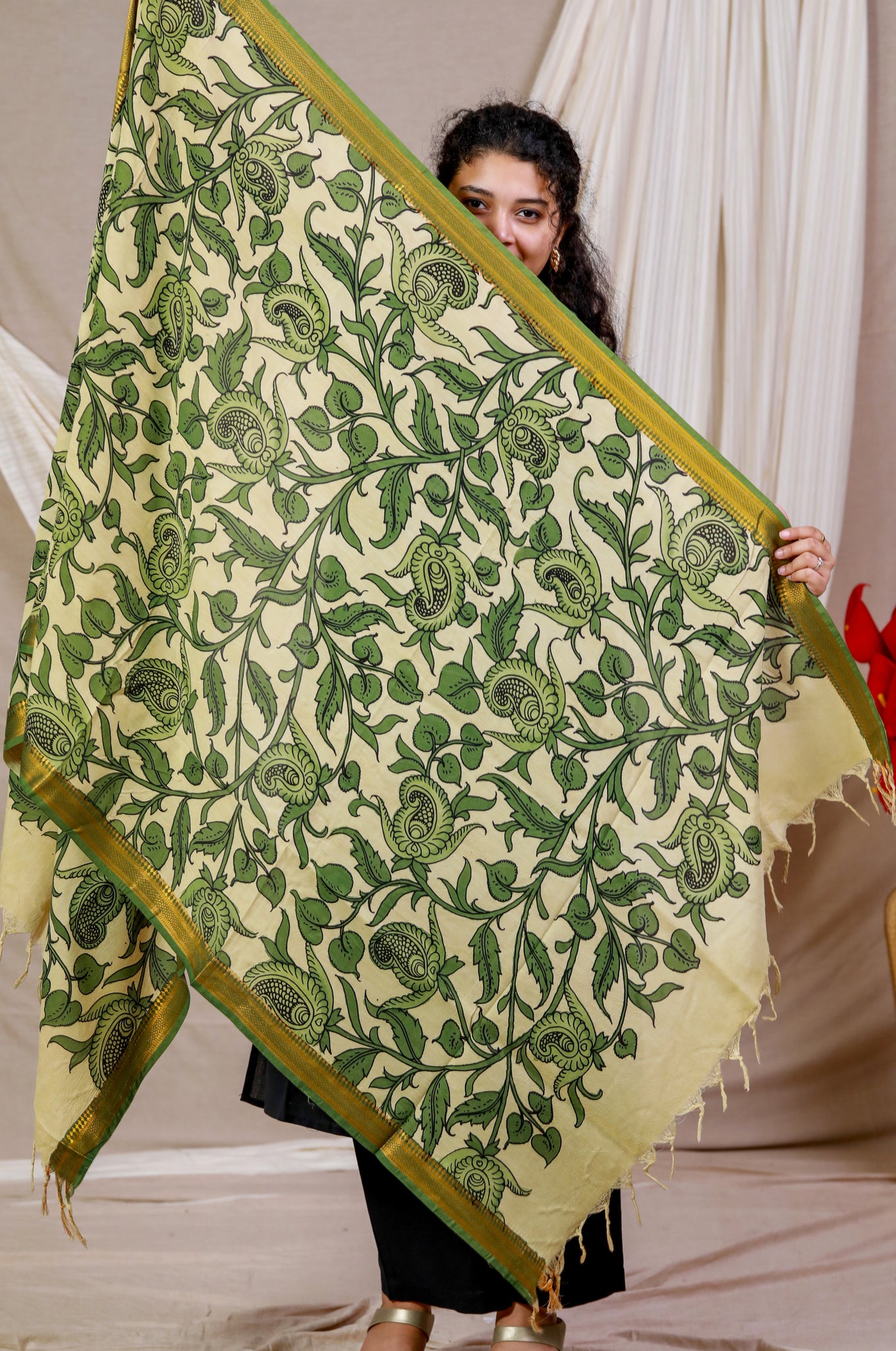 Green Pen Kalamkari Mangalgiri Silk Dupatta