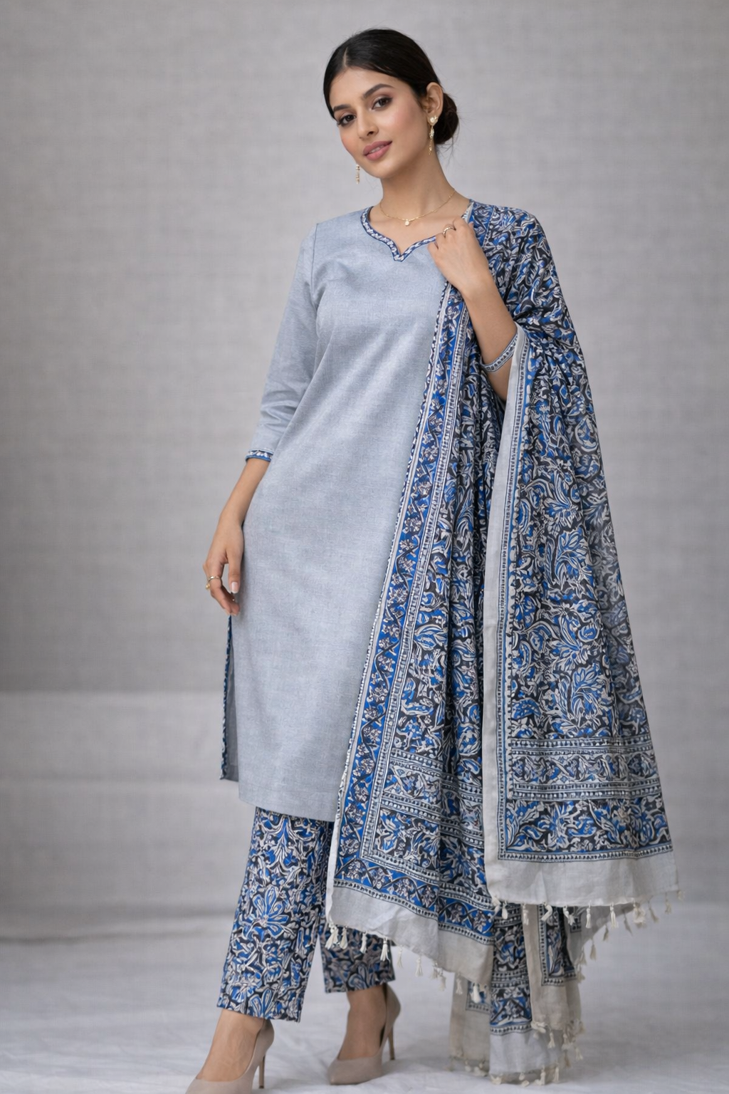 Grey Raw Silk Set with Kalamkari Dupatta (3 Pc Set)